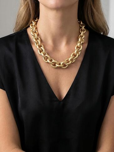 Gold Chunky Choker Necklace for Women, Bold Thick Link Chain Statement Jewelry, Punk Hip Hop Collar Necklace, Vintage Accessories for Party in Saudi Arabia