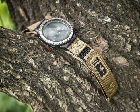 HEMSUT Nylon Watch Band Compatible with Suunto Core (SS014993000, SS013331000, SS018816000, SS013337000), Breathable Hook & Loop Strap in Saudi Arabia