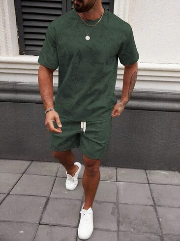 Men's 2 Piece Workout Outfits Short Sleeve Crew Neck T-Shirt Drawstring Shorts Sets Summer Casual Tracksuit in Kuwait