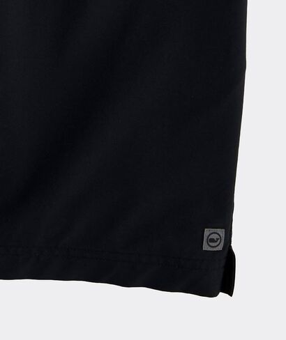 vineyard vines 7" Athletic Shorts in Kuwait
