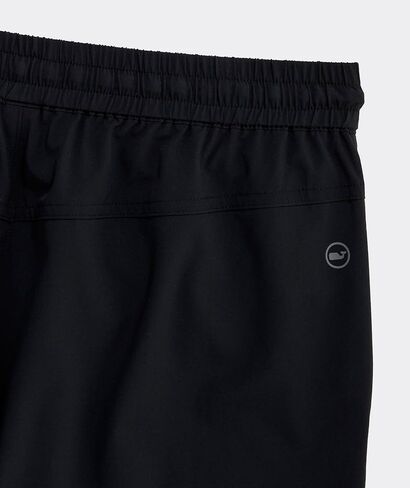 vineyard vines 7" Athletic Shorts in Kuwait