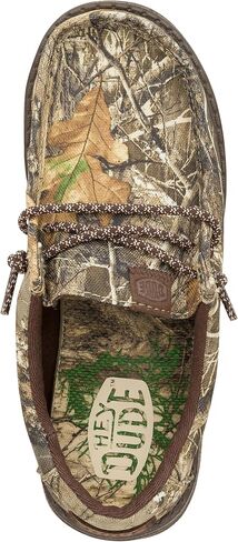 حذاء HEYDUDE للأولاد الشباب Wally Realtree سهل الارتداء | خفيف الوزن سهل الارتداء مع أربطة مرنة in Kuwait