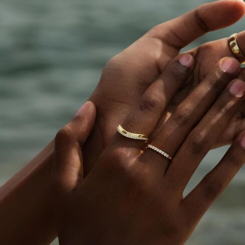 STORYJEWELLERY خواتم زفاف منحنية للنساء، خاتم مطلي بالذهب، خواتم زفاف مطلية بالذهب للنساء، خاتم مموج، خواتم مكتنزة in Kuwait