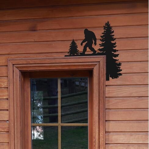 Hnatzu Metal Bigfoot Wall Decor – Sasquatch Walking Between Fir Trees – Rust-Resistant Bigfoot Gifts for Cabin, Door Frame & Outdoor Spaces in Saudi Arabia