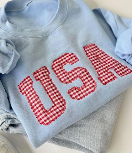USA Sweatshirt Women Light Blue Red Gingham Patriotic Crewneck, Cute 4th of July Outfit, Memorial Day Summer Pullover in Saudi Arabia
