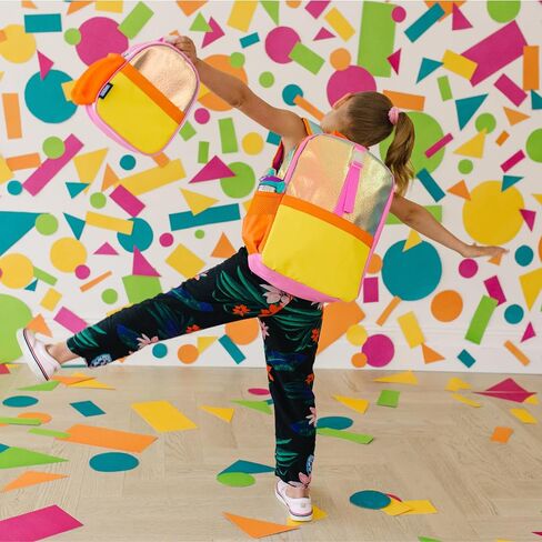 حقيبة ظهر Wildkin Kids للأولاد والبنات، حقيبة كتب خفيفة الوزن مقاس 15 بوصة مع أشرطة مبطنة - مثالية لمرحلة ما قبل المدرسة ورياض الأطفال والمدرسة، للأعمار من 3 إلى 10 سنوات - برتقالي لامع in Kuwait