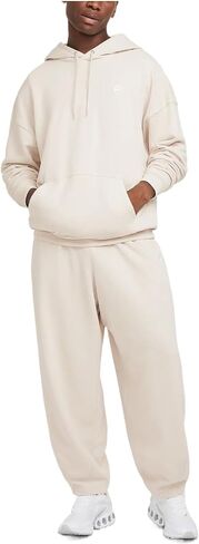 كنزة صوفية كبيرة الحجم للرجال من Nike Club Fleece (HJ1816-104، بني أوريوود فاتح/بني أوريوود فاتح/أبيض) مقاس متوسط in Kuwait