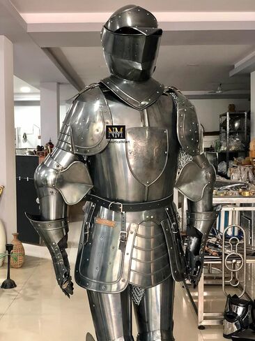 Black Knight Suit of Armor Full Size Aged Antiqued Finish Armor Medieval Period Full Body Armour Halloween Reenactment Historical Replica Costume in Kuwait
