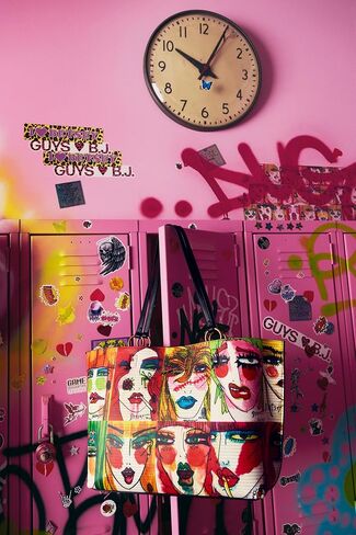 Betsey Johnson Artwork Faces Tote in Saudi Arabia