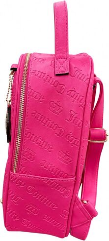 حقيبة ظهر نسائية صغيرة من Juicy Couture، حقيبة ظهر صغيرة من الجلد الصناعي بشعار منقوش مع حرف JC من حجر الراين، لمسة ساحرة على شكل قلب، حقيبة سفر يومية مدمجة (وردي فلاش) in Kuwait