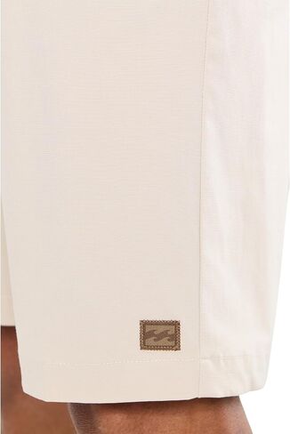 Billabong Men's 21" Crossfire Submersible in Kuwait