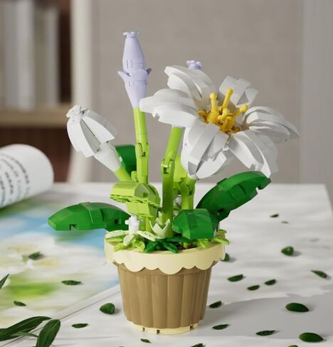 1 Piece Lily Potted Hand-Assembled Figurine, Mini Flower Pot Desk Decor, Botanical Theme Collectible Statue for Home Office Shelf in Kuwait