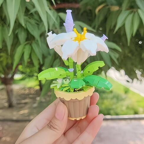 1 Piece Lily Potted Hand-Assembled Figurine, Mini Flower Pot Desk Decor, Botanical Theme Collectible Statue for Home Office Shelf in Kuwait