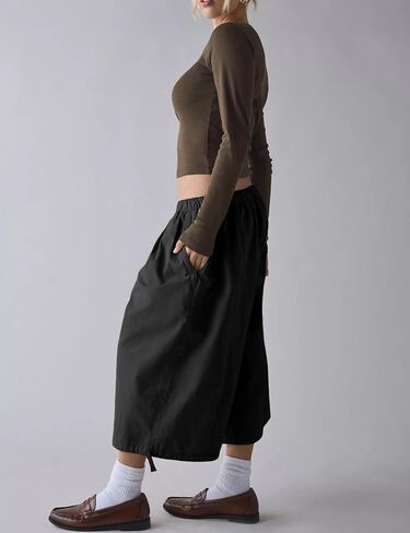 Women's Wide Leg Cargo Capris Pants Elastic Waist Baggy Cropped Pants with Poackets (Black-L) in Saudi Arabia