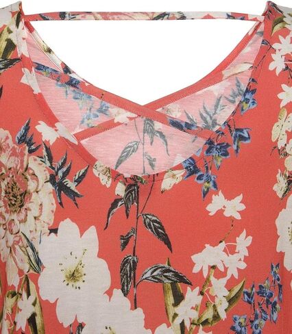 LASCANA Women’s Floral Drop Waist Dress – Elegant, Playful, and Perfect for Summer Events in Kuwait