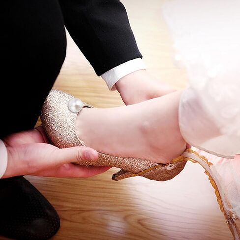 3 Pairs Pearl Shoe Buckles, 3 Sizes Wedding Shoe Clips Bridal Shoes Jewelry Shoes Decorations for Wedding High Heels Pumps Flats for Ladies in Kuwait