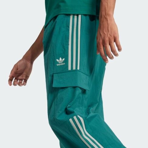 بنطال كارجو رجالي من adidas Original بمقاس فضفاض Adicolor Classics 3-Stripes، أخضر جامعي، مقاس كبير in Kuwait