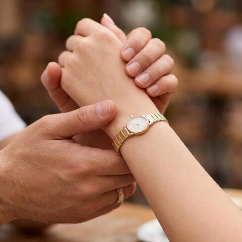 Dainty Vintage Small Gold Watch for Women, Relojes para Mujer, Fashion Dress Wrist Cute Analog Oval Watches Mini Petite with Stainless Bracelet, Waterproof in Saudi Arabia