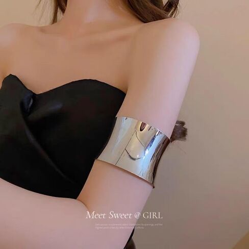 Golden wide face C-shaped bracelet with uneven concave surface and exquisite shiny surface, autumn and winter bracelet with arm ring in Saudi Arabia