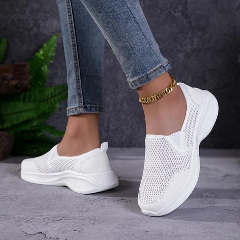 Women Slip On Sneakers Loafers Casual Flat Shoes Breathable Walking Shoes Lightweight Mesh Slip-on Sneakers Low-Top Sport Shoes Mother Shoes in Kuwait