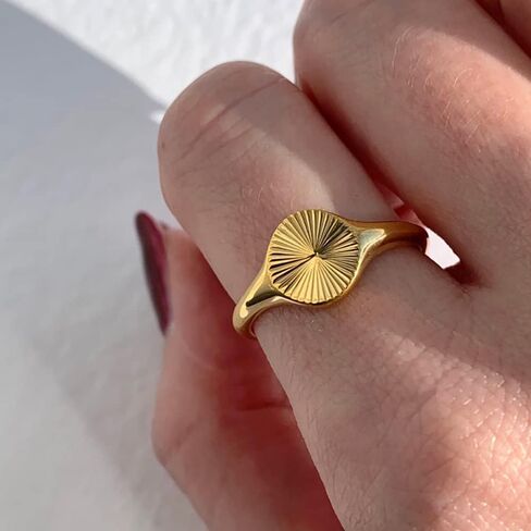 PCY Stainless Steel Round Signet Band Rings for men women Gold Silver Sunshine Pattern High Polished Stackable Hypoallergenic Wedding Cocktail Party Promise Statement Holiday Ring in Saudi Arabia
