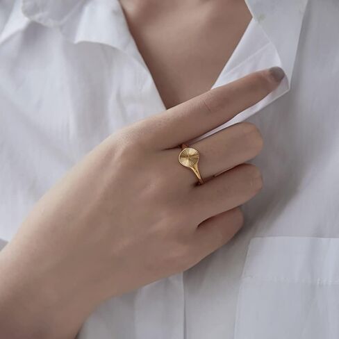 PCY Stainless Steel Round Signet Band Rings for men women Gold Silver Sunshine Pattern High Polished Stackable Hypoallergenic Wedding Cocktail Party Promise Statement Holiday Ring in Saudi Arabia
