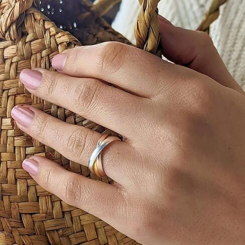 304 Stainless Steel Triple Stacking Rings Interlocked Rolling Rings Link Connected Statement Piece Triple Band Stackable Ring for Women Men Minimalist Anti Anxiety Fidget Ring Birthday Gift in Saudi Arabia