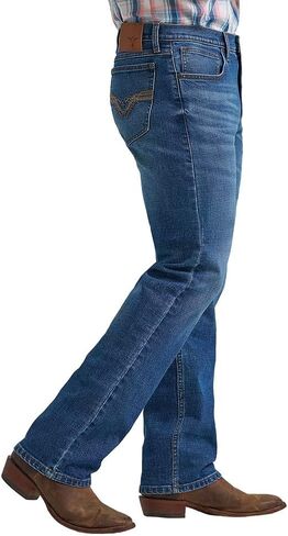 Wrangler Men's 20X Retro Barlow 44 Jeans in Kuwait