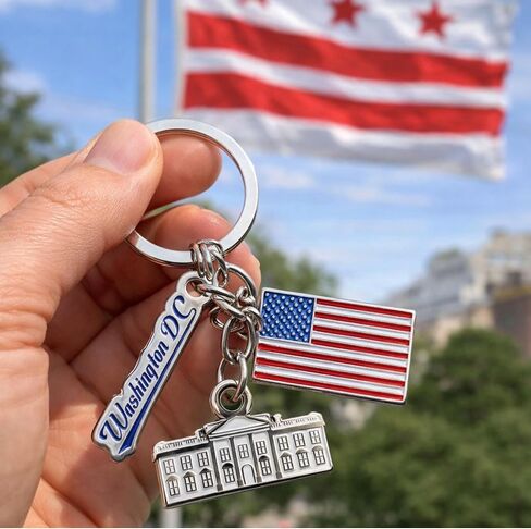 Westmon Works Washington DC Keychain حلقة معدنية تذكارية للعطلات مع سحر البيت الأبيض والعلم in Kuwait