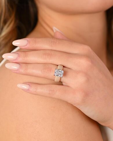 Rinfit Silicone Rings for Her - Rubber Wedding Bands Bundle - Emerald Cut CZ Stone & Heart Gemstones Nude/RoseGold, Size 5 in Kuwait