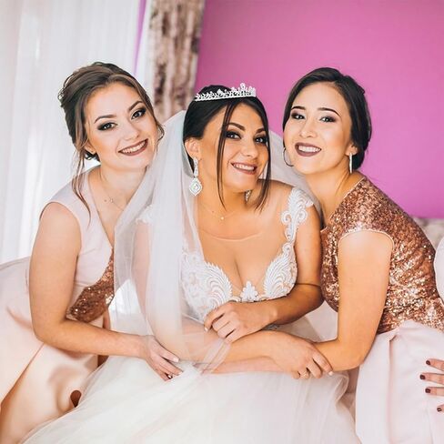 Ondder Wedding Tiara and Veil Set for Bride, Silver Bridal Crown with White Wedding Veil, Bridal Hair Accessories for Bachelorette Party Photography in Saudi Arabia