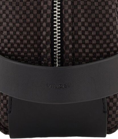 Vince Mens Archer Dopp Kit, Versatile & Functional Accessory for Travel & Vacation in Saudi Arabia