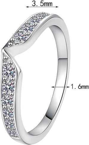 Statement 14K Gold Diamond Ring for Her, Striking 0.33 Carat Solitary Star Fish Tail Design with VVS1 D-Color Stones, Distinctive Band for Unique Personal Style in Kuwait