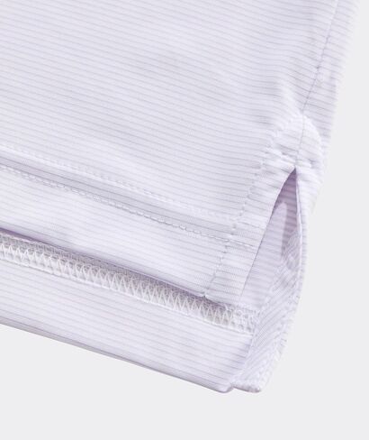Vineyard Vines St. Jean Stripe Sankaty Performance Polo، قبعة بيضاء/ليلك، L in Kuwait