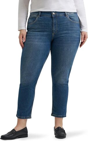 Lee Women's Plus Size Legendary 26" Straight Crop Jean in Kuwait