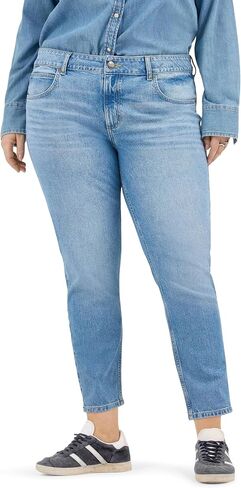 Lee Women's Plus Size Legendary 26" Straight Crop Jean in Kuwait
