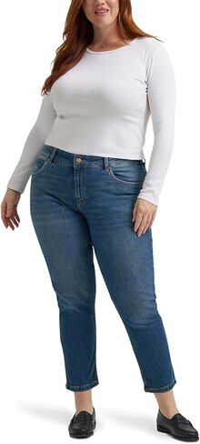 Lee Women's Plus Size Legendary 26" Straight Crop Jean in Kuwait