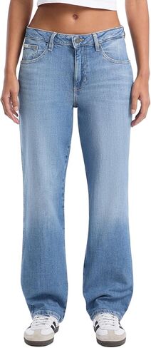 GUESS Straight-Leg Boyfriend Jeans in Kuwait