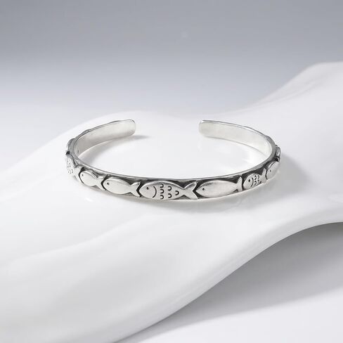 1 Piece Silver Fish Bangles Bracelets for Women, Silver Open Cuff Adjustable Textured Fish Bracelet For Women Men Sealife Lovers Statement Jewelry Accessory in Kuwait
