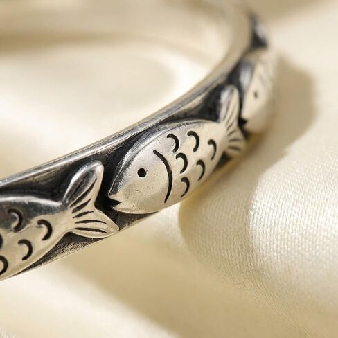 1 Piece Silver Fish Bangles Bracelets for Women, Silver Open Cuff Adjustable Textured Fish Bracelet For Women Men Sealife Lovers Statement Jewelry Accessory in Kuwait
