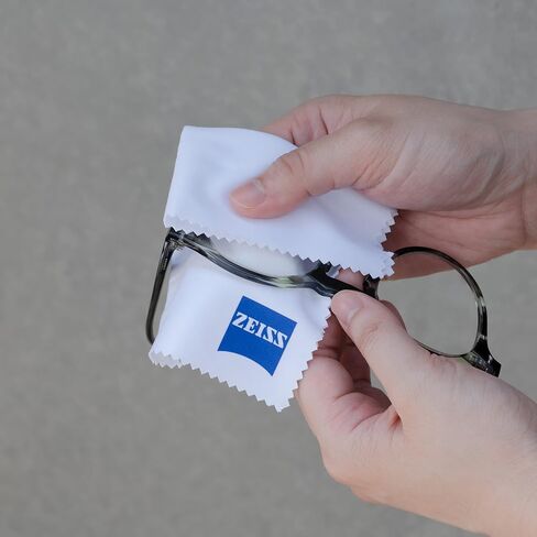 ZEISS 2oz Spray and Microfiber Lens Cleaner Care Kit for Coated Lenses, Binoculars, Scopes, Cameras, and Glasses in Saudi Arabia