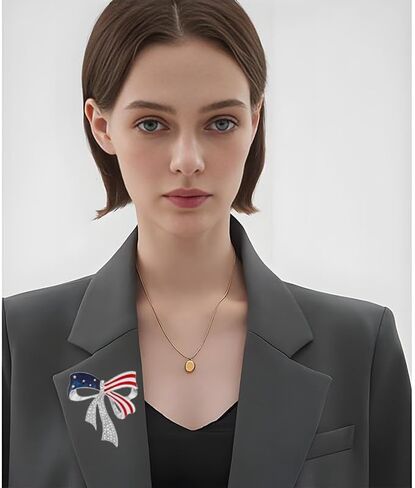 حجر الراين Bowknot الولايات المتحدة الأمريكية العلم بروش دبوس للنساء مطلية بالذهب نجمة زرقاء حمراء المينا 4th من يوليو الأمريكية الوطنية ميدالية دبابيس اللباس الملحقات الاستقلال يوم الانتخابات الرئاسية in Kuwait