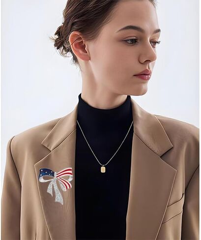 حجر الراين Bowknot الولايات المتحدة الأمريكية العلم بروش دبوس للنساء مطلية بالذهب نجمة زرقاء حمراء المينا 4th من يوليو الأمريكية الوطنية ميدالية دبابيس اللباس الملحقات الاستقلال يوم الانتخابات الرئاسية in Kuwait