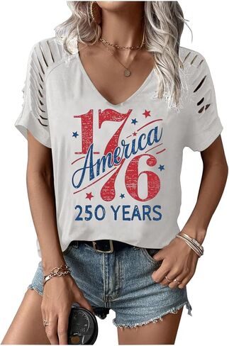 Women's 4th of July Flag Shirt Vintage V Neck 1776 Patriotic T-Shirt USA 250 Anniversary Top Graphic Tee Freedom Day in Saudi Arabia