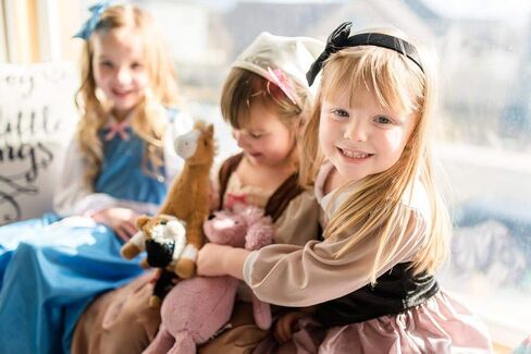 Little Adventures Sleeping Beauty Day Dress with Headband Princess Costume (Medium Age 3-5) - Machine Washable Child Pretend Play and Party Dress with No Glitter in Kuwait