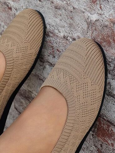 Women’s Knit Flats Slip On Shoes Breathable Upper Round Toe Lightweight Comfort Casual Walking Flats for Work Office Daily in Kuwait