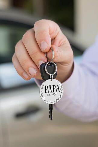 Personalized Keychain for Dad – Custom Stainless Steel Engraved Gift with Kids’ Names & Dates, Father’s Day, Birthday, Grandpa Present in Kuwait