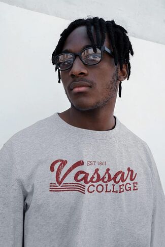 CreateMyTee Vintage Vassar College Unisex Crewneck Sweatshirt - Vassar Brewers Apparel in Kuwait