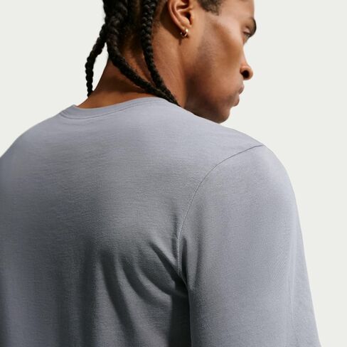 Nike Men's Basketball Graphic T-Shirt in Kuwait