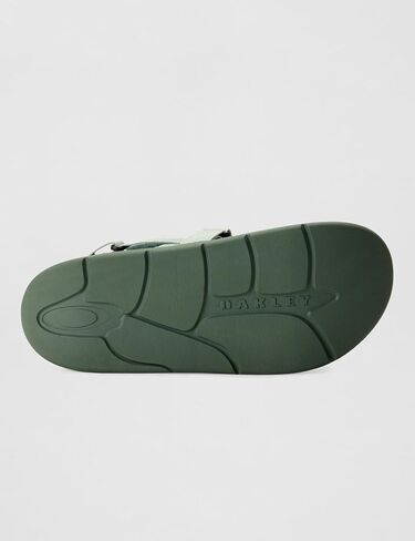 Oakley mens Studio Sandal in Kuwait